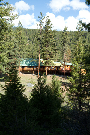 Lost Horse Creek Lodge